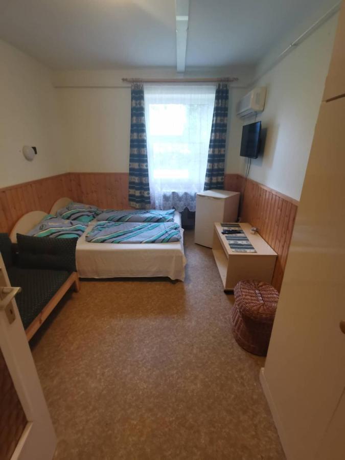 Platan Ueduelo Lejlighed Balatonlelle Eksteriør billede